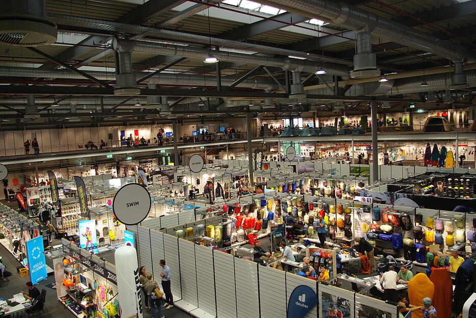 Stimme-Lesersommer: Zu Besuch bei Intersport in Heilbronn