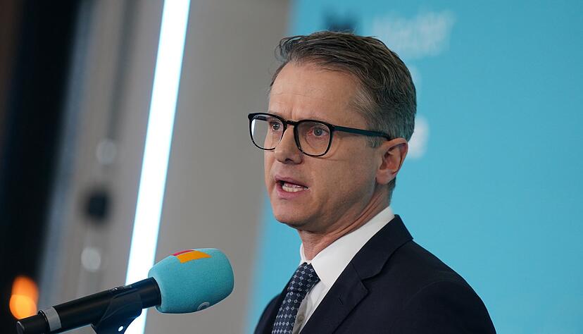 Die CDU gibt in Hamburg den Startschuss f&uuml;r die hei&szlig;e Phase des Bundestagswahlkampfs. Die Lage der Wirtschaft steht im Mittelpunkt. Aber nicht nur.