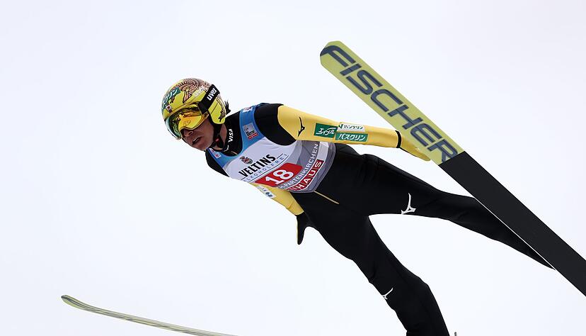 Der 53-jährige Noriaki Kasai möchte sich im Continental Cup für den Weltcup empfehlen. Der 53-jährige Noriaki Kasai möchte sich im Continental Cup für den Weltcup empfehlen.