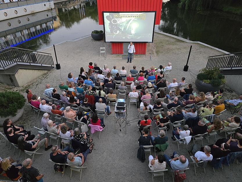 Das Kurzfilmfestival Heilbronn pr&auml;sentiert humorvolle, ernste und absurde Filmgeschichten.