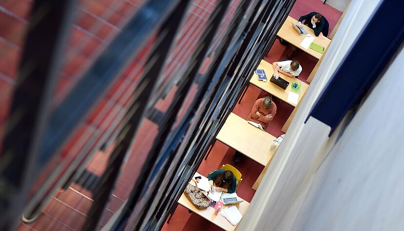 Mit Planung kommt man in der Regel stressfreier durchs Studium.