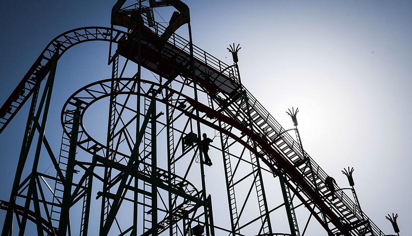 In einer Achterbahn in einem dänischen Freizeitpark kam es zu einem tödlichen Unfall. (Symbolbild)