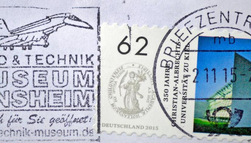 Eindeutig erst am Montagabend in Heilbronn abgestempelt und verarbeitet: Die Testbriefe blieben am Sonntag unbearbeitet liegen.Fotos: Mario Berger Eindeutig erst am Montagabend in Heilbronn abgestempelt und verarbeitet: Die Testbriefe blieben am Sonntag unbearbeitet liegen.Fotos: Mario Berger