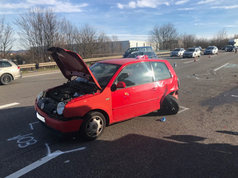 A81 nach Unfall gesperrt