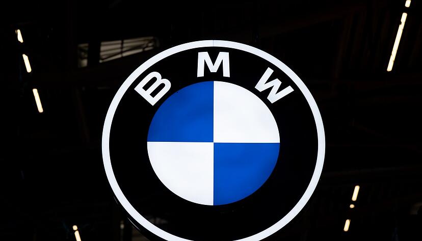 BMW ruft hunderttausende Autos zurück. (Symbolbild)