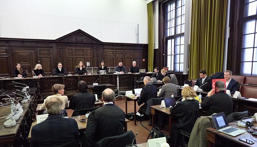 Für den Block-Prozess sind noch Termine bis Ende Juni angesetzt. Für den Block-Prozess sind noch Termine bis Ende Juni angesetzt.