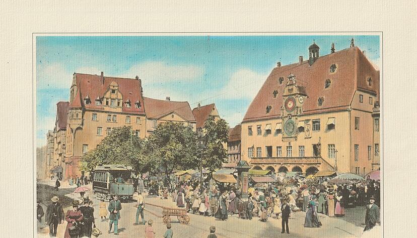 Das wohl bekannteste Bild aus Heilbronn ist der Marktplatz mit dem Rathaus. Während des Zweiten Weltkrieges wurde es zerstört, danach aber wieder aufgebaut. Das wohl bekannteste Bild aus Heilbronn ist der Marktplatz mit dem Rathaus. Während des Zweiten Weltkrieges wurde es zerstört, danach aber wieder aufgebaut.