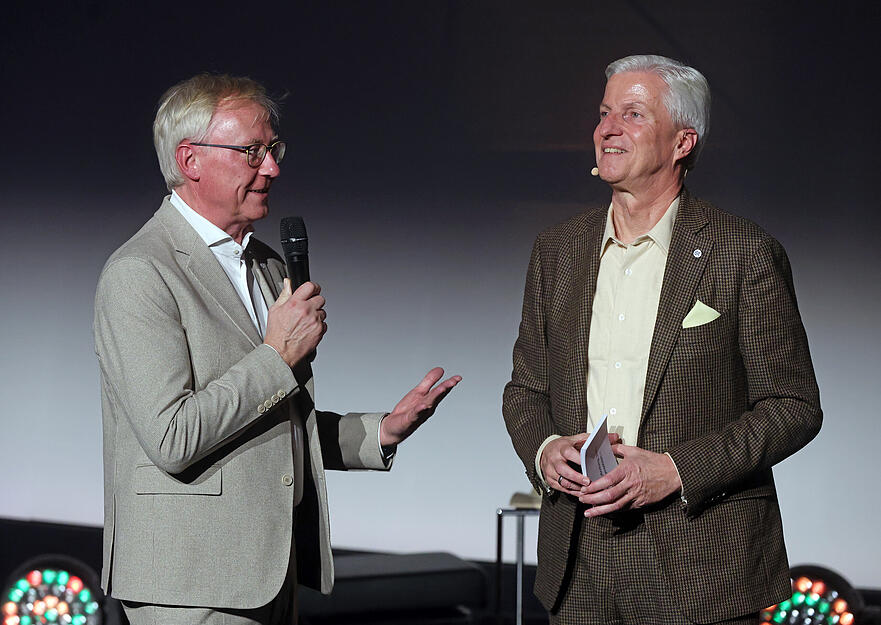 Stimme-Verleger Tilmann Distelbarth (links) und Chefredakteur Uwe Ralf Heer. Stimme-Verleger Tilmann Distelbarth (links) und Chefredakteur Uwe Ralf Heer.