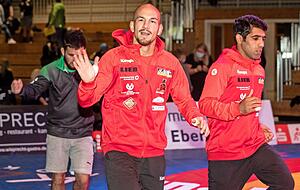 Zur&uuml;ck auf der Matte: Der Olympia-Dritte Frank St&auml;bler (li.) und Abdolmohammad Papi, der seinen ersten Kampf als deutscher Staatsb&uuml;rger bestritt.
Fotos: Andreas Veigel