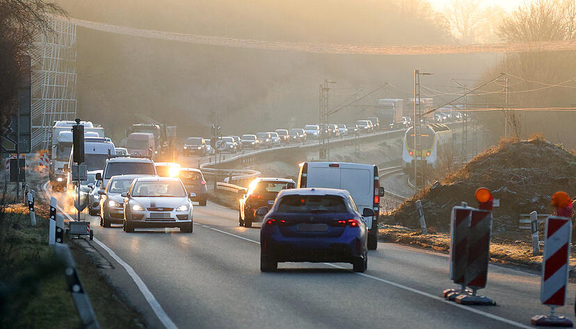Auf der B27 bei Kochendorf wird ab Freitag kein Verkehr mehr rollen. Die Stra&szlig;e ist vier Tage lang gesperrt.
