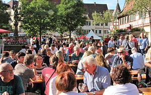 Ob das Hohenloher Weindorf 2020 stattfinden kann, soll bald entschieden werden. Foto: Archiv/Koch Ob das Hohenloher Weindorf 2020 stattfinden kann, soll bald entschieden werden. Foto: Archiv/Koch