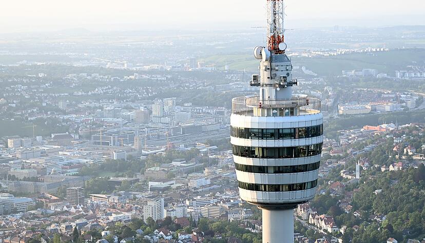 Der Stuttgarter Fernsehturm muss saniert werden. (Archivbild) Der Stuttgarter Fernsehturm muss saniert werden. (Archivbild)