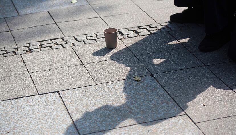 Die Schere zwischen Arm und Reich vergr&ouml;&szlig;ert sich in vielen L&auml;ndern. (Archivbild)
