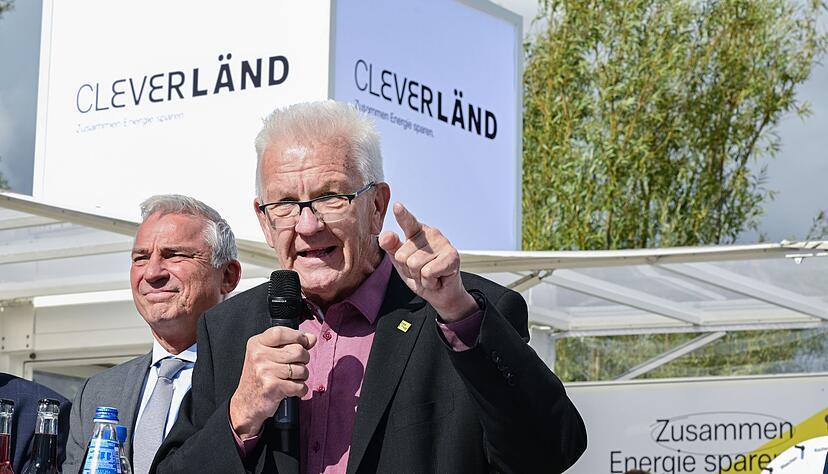 Winfried Kretschmann spricht zum Auftakt der landesweiten Energiesparkampagne "Cleverl&auml;nd".