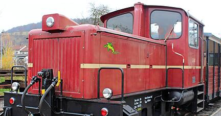 Die Jagsttalbahn am Tag der Jungfernfahrt am 19. November 2021 in Dörzbach: Ob sie irgendwann wieder über die Gemarkungsgrenze Dörzbachs hinausrollt, steht in den Sternen.
Foto: Archiv/Ludwig