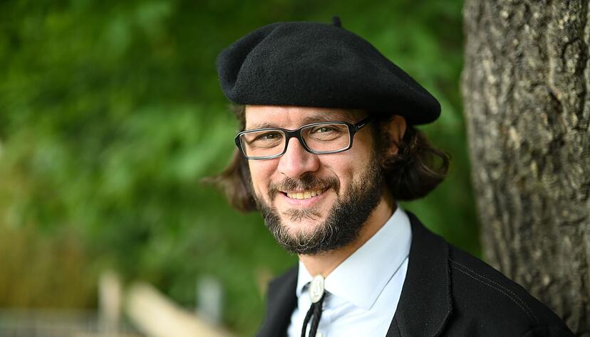 Kretschmann ist erst vor wenigen Tagen für seine verstorbene Parteikollegin Stephanie Aeffner nachgerückt. Kretschmann ist erst vor wenigen Tagen für seine verstorbene Parteikollegin Stephanie Aeffner nachgerückt.