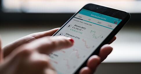 Wer in das hochspekulative Gesch&auml;ft mit den digitalen W&auml;hrungen einsteigen will, sollte wissen: Das ist nicht ohne Risiken.