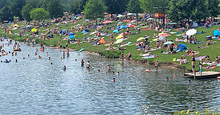 Vor allem in den Sommermonaten ist die Ehmetsklinge bei Zaberfeld ein beliebtes Ausflugsziel.