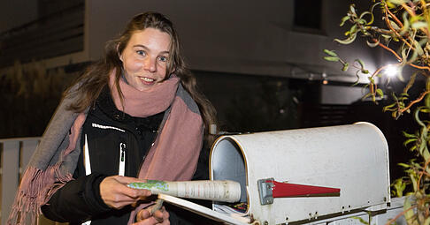 Sabine Fiedler trägt jeden Morgen die Heilbronner Stimme aus. Sabine Fiedler trägt jeden Morgen die Heilbronner Stimme aus.