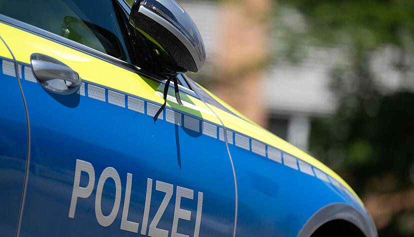 Die Polizei r&uuml;ckte am Samstagabend wegen einer Schl&auml;gerei nach Brackenheim aus. (Symbolbild)