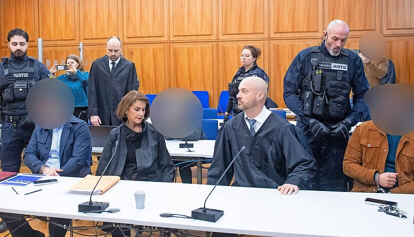 Beim Prozess wegen eines mutma&szlig;lich versuchten Auftragsmord in Waldenburg hat ein Zeuge am Donnerstag einen der Angeklagten mit seiner Aussage belastet.