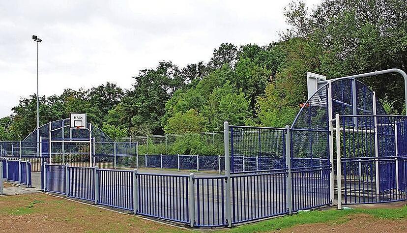 Vor zwei Jahren wurde in Bad Rappenau ein Multifunktionsspielfeld er&ouml;ffnet. &Auml;hnliche Pl&auml;ne lehnte der H&uuml;ffenhardter Gemeinderat nun ab.
Foto: Archiv/Hofmann