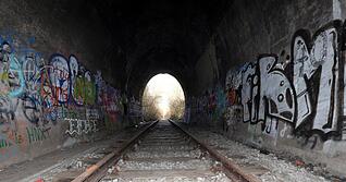Durch den Heilbronner Lerchenbergtunnel soll k&uuml;nftig ein insgesamt 2,5 Kilometer langer Rad- und Fu&szlig;weg f&uuml;hren.