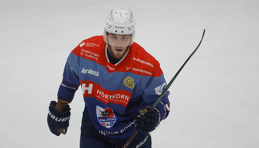 Falken-Verteidiger Jeroen Plauschin erzielte beim 6:0 gegen den SC Riessersee gleich zwei Treffer.
