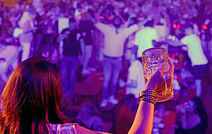 Auch im Festzelt auf der Heilbronner Theresienwiese ist "Layla" ein Ohrwurm. Auch im Festzelt auf der Heilbronner Theresienwiese ist "Layla" ein Ohrwurm.