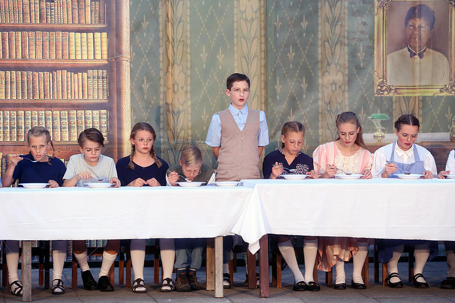 Burg Stettenfels Freilichtspiele Untergruppenbach, Das Haus in Montevideo