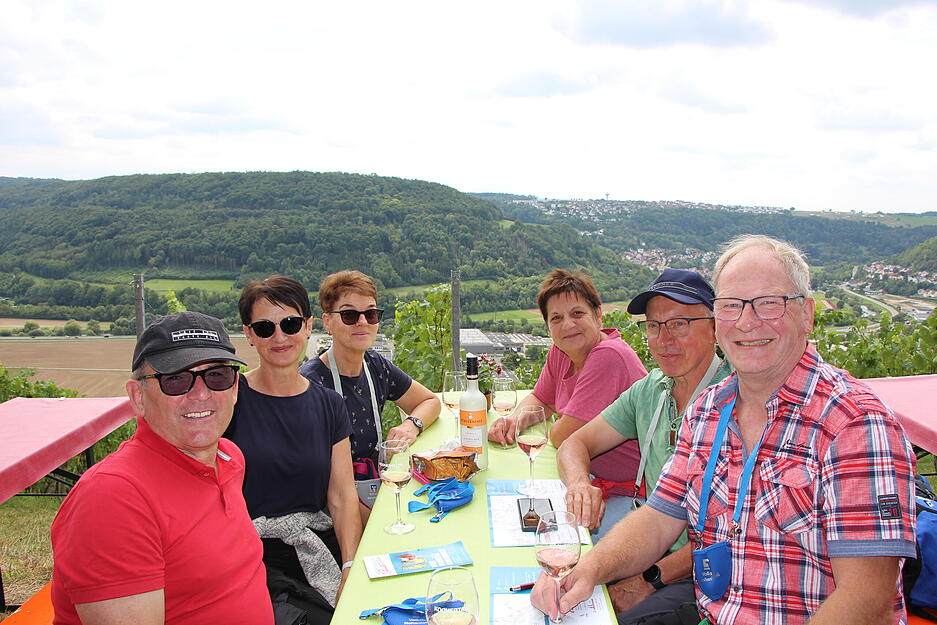 Vom Norden Thüringens hat es diese Truppe in den Norden Baden-Württembergs verschlagen. Die meisten von ihnen sind Genießertour-Wiederholungstäter. Vom Norden Thüringens hat es diese Truppe in den Norden Baden-Württembergs verschlagen. Die meisten von ihnen sind Genießertour-Wiederholungstäter.