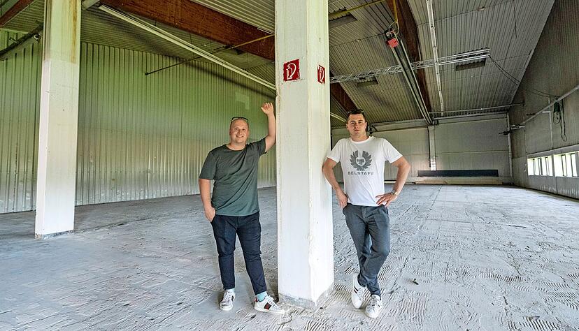 Die Außenfassade der angedachten Disko-Halle. Hier möchten die Unternehmer modernisieren und zum Neckar hin eine Terrasse für Gäste anlegen. Die Außenfassade der angedachten Disko-Halle. Hier möchten die Unternehmer modernisieren und zum Neckar hin eine Terrasse für Gäste anlegen.