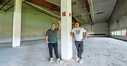 Die Außenfassade der angedachten Disko-Halle. Hier möchten die Unternehmer modernisieren und zum Neckar hin eine Terrasse für Gäste anlegen. Die Außenfassade der angedachten Disko-Halle. Hier möchten die Unternehmer modernisieren und zum Neckar hin eine Terrasse für Gäste anlegen.