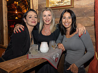 Das Heilbronner Winterdorf auf dem Gelände des Biergartens Foodcourt ist am Freitagabend (7. November) gestartet.