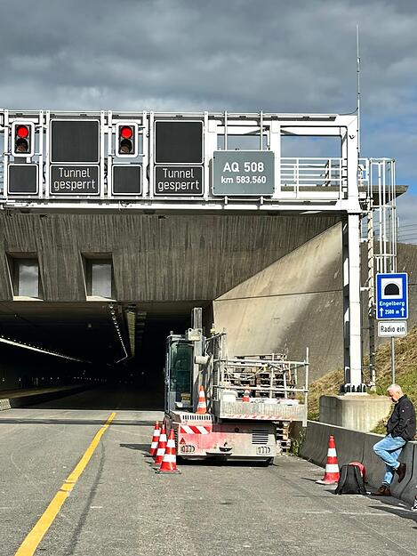 Der Engelbergtunnel muss zwischenzeitlich gesperrt werden.
