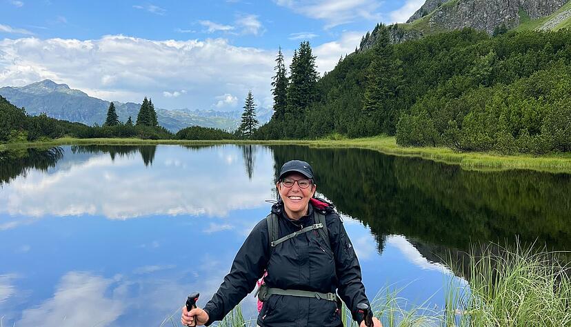 Birgit Bordt plant die Besteigung des Kilimandscharo. Hier ist sie bei einer Bergtour zur Heilbronner Hütte zu sehen. Birgit Bordt plant die Besteigung des Kilimandscharo. Hier ist sie bei einer Bergtour zur Heilbronner Hütte zu sehen.