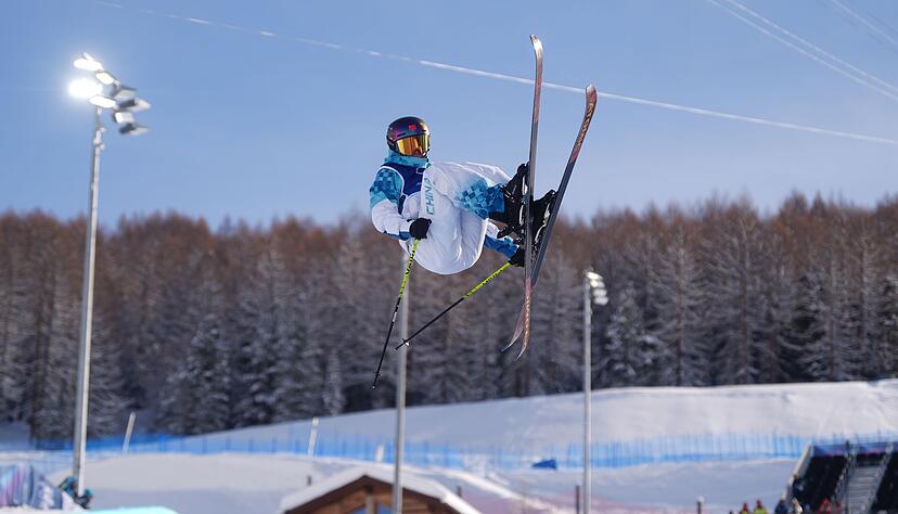 Springt so hoch wie kaum eine andere: Eileen Gu.