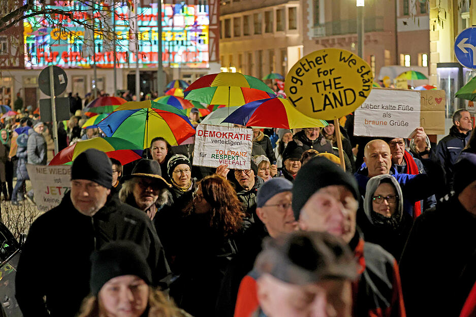 Demo: "Eppingen ist bunt! Gegen Hass und Hetze! Für eine aktive Demokratie!“ Demo: "Eppingen ist bunt! Gegen Hass und Hetze! Für eine aktive Demokratie!“