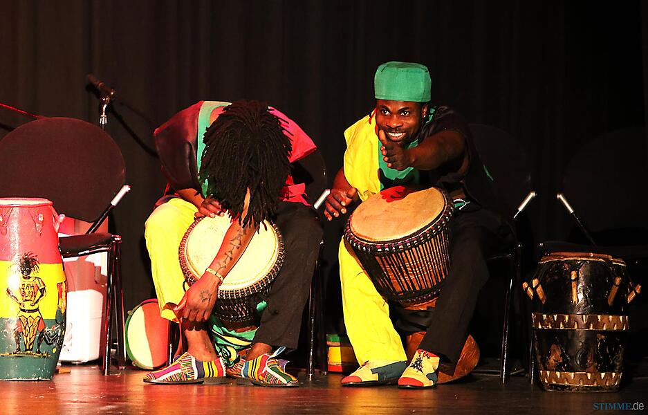 Jabula Africa-Circus in der Harmonie