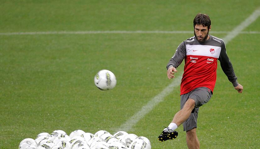 Egemen Korkmaz, heute Trainer der türkischen U21, verlor beim Spiel in Kroatien das Bewusstsein. (Archivbild) Egemen Korkmaz, heute Trainer der türkischen U21, verlor beim Spiel in Kroatien das Bewusstsein. (Archivbild)