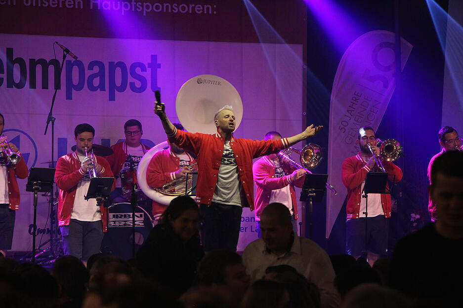 Stimmung beim Volksfest-Auftakt in Mulfingen.