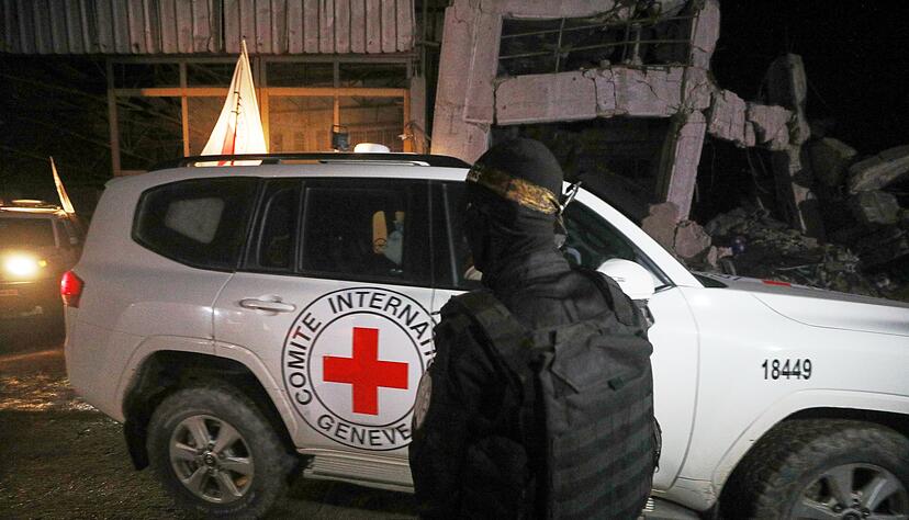 Im Rahmen einer ersten Phase des von den USA vorangetriebenen Friedensplans muss die Hamas insgesamt 28 Leichen herausgeben. (Archivbild) Im Rahmen einer ersten Phase des von den USA vorangetriebenen Friedensplans muss die Hamas insgesamt 28 Leichen herausgeben. (Archivbild)