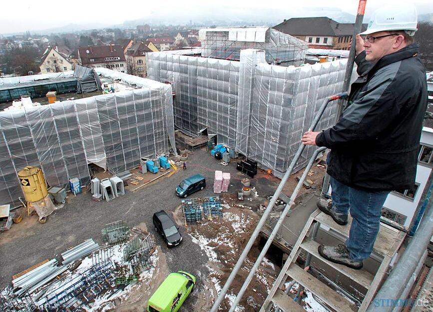 2010: Der Bau kommt mit Riesenschritten voran. Links ist das Gebäude der Akademie für Innovative Bildung und Management (AIM) errichtet, rechts der Bau für die Duale Hochschule BW Mosbach, Campus Heilbronn.