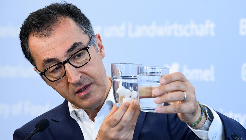 «Fertigprodukte für Kinder und Erwachsene müssen gesünder werden», sagt Cem Özdemir.