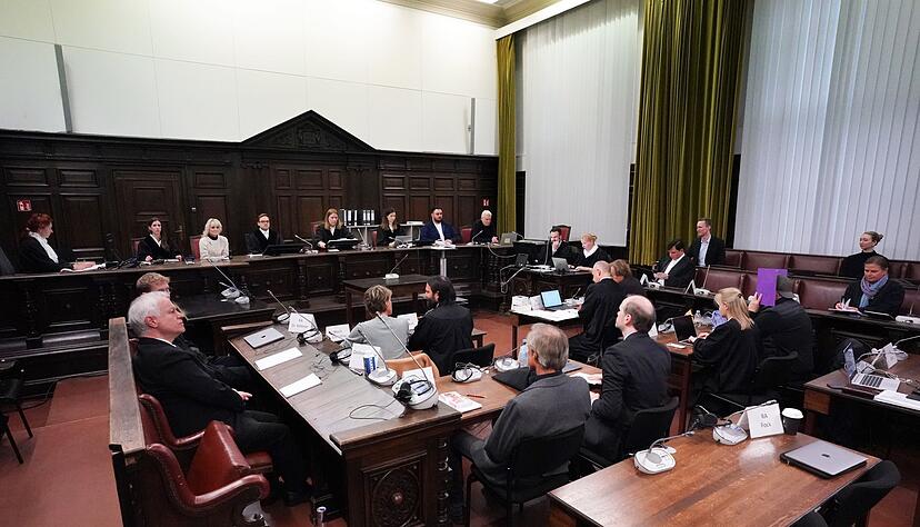 Nebenkl&auml;ger Stephan Hensel war an diesem Verhandlungstag nicht anwesend.