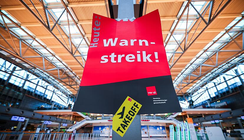Ein Warnstreik des Sicherheitspersonals führt am Donnerstag zu Einschränkungen an vielen deutschen Flughäfen. Ein Warnstreik des Sicherheitspersonals führt am Donnerstag zu Einschränkungen an vielen deutschen Flughäfen.