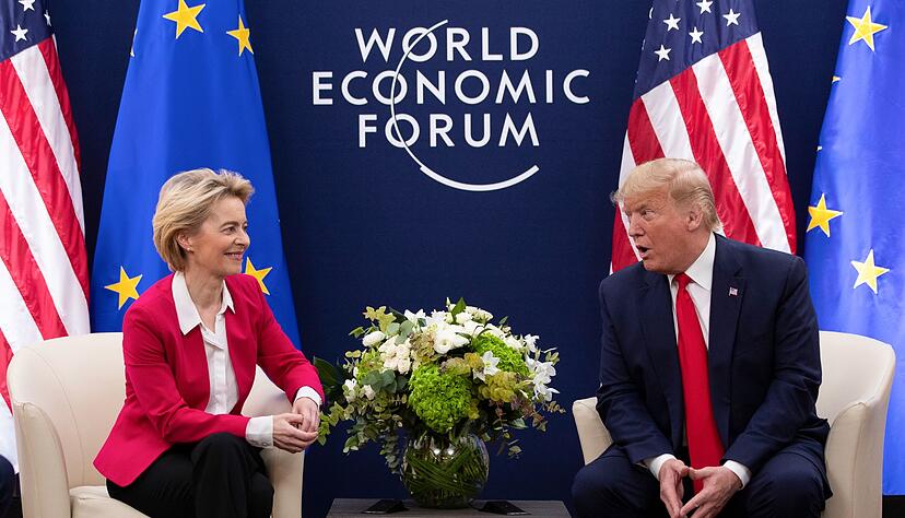 Ursula von der Leyen und Donald Trump. Die EU und USA verhandeln derzeit &uuml;ber neue Zolls&auml;tze f&uuml;r den transatlantischen Handel. (Archivbild)