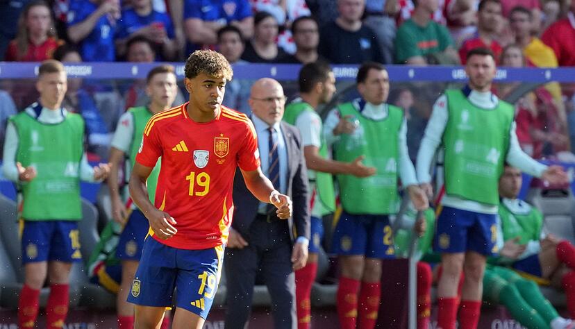 Der jüngste Spieler der EM-Historie: Spaniens Toptalent Lamine Yamal. Der jüngste Spieler der EM-Historie: Spaniens Toptalent Lamine Yamal.