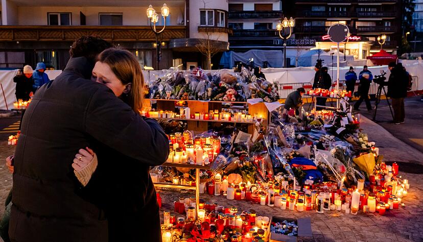 Am kommenden Freitag soll es in Crans-Montana eine Gedenkfeier zu Ehren der Opfer geben.