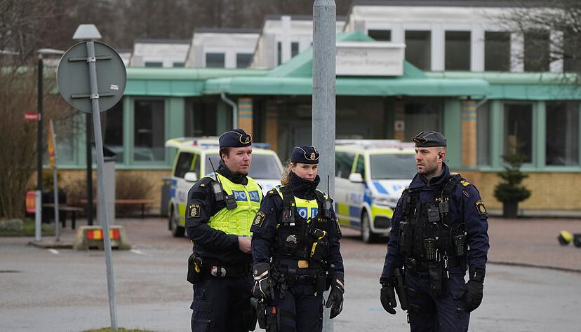 Es gibt Hinweise auf eine Verbindung des mutma&szlig;lichen Sch&uuml;tzen zur Schule.